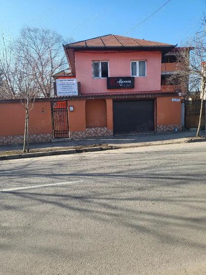 Casă cu Teren 500 Mp în Central