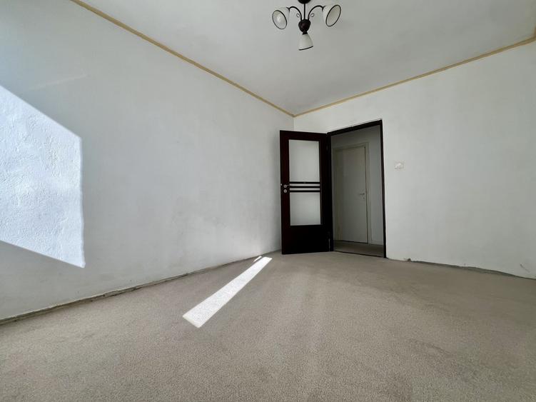 Apartament 3 camere, decomandat, 70 mp utili - zona Sagului - 7