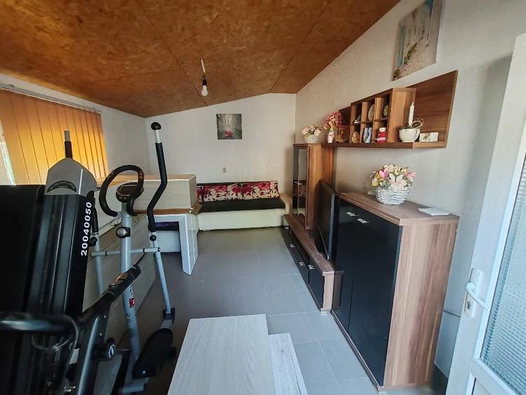 Vand casa in Nadlac sau schimb cu apartament in Arad - 3