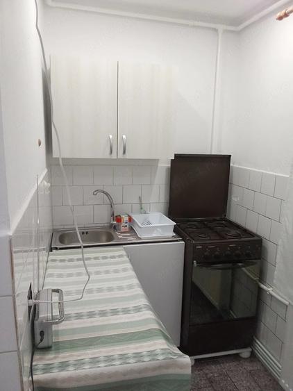 Garsonieră decomandată în Central