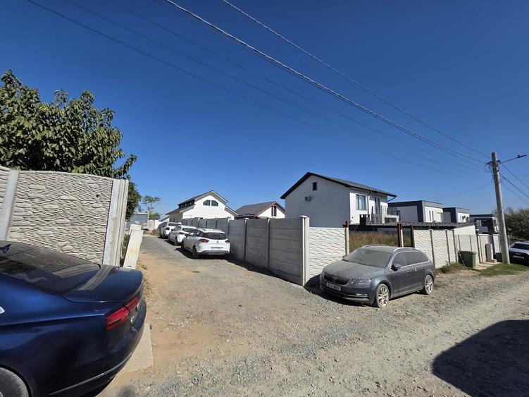 Casă cu 3 camere cu Teren 300 Mp în Central