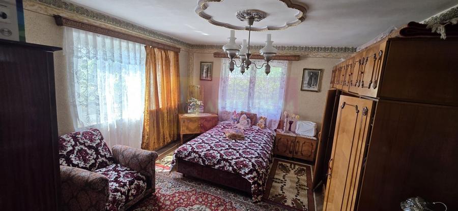 Casă individuală cu 5 camere cu Canalizare în Slobozia