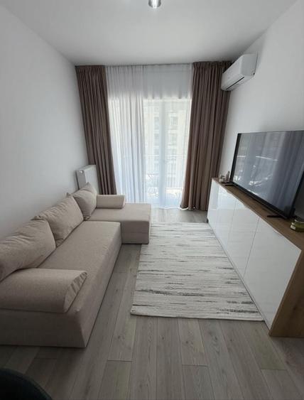 Apartament cu 2 camere în Baza 3