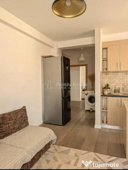 Apartament cu 3 camere decomandat în Vârteju