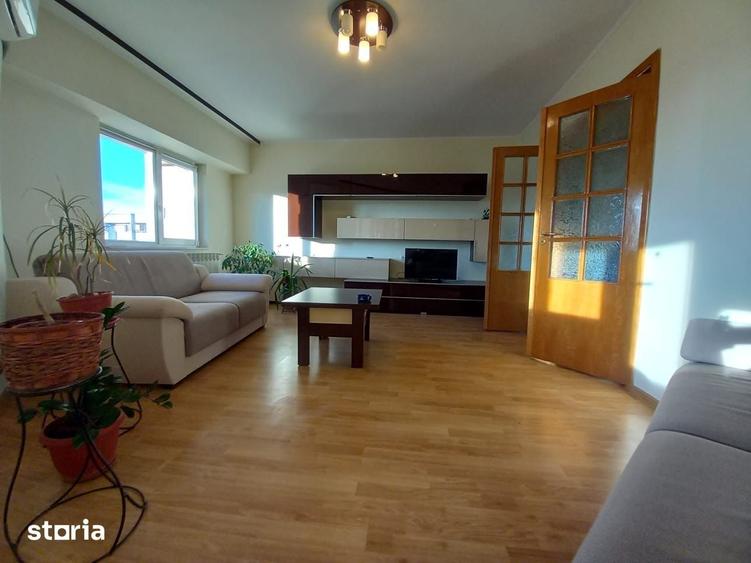 Apartament cu 3 camere în Tomis I