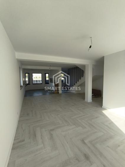 Duplex cu 5 camere cu Canalizare în Bragadiru
