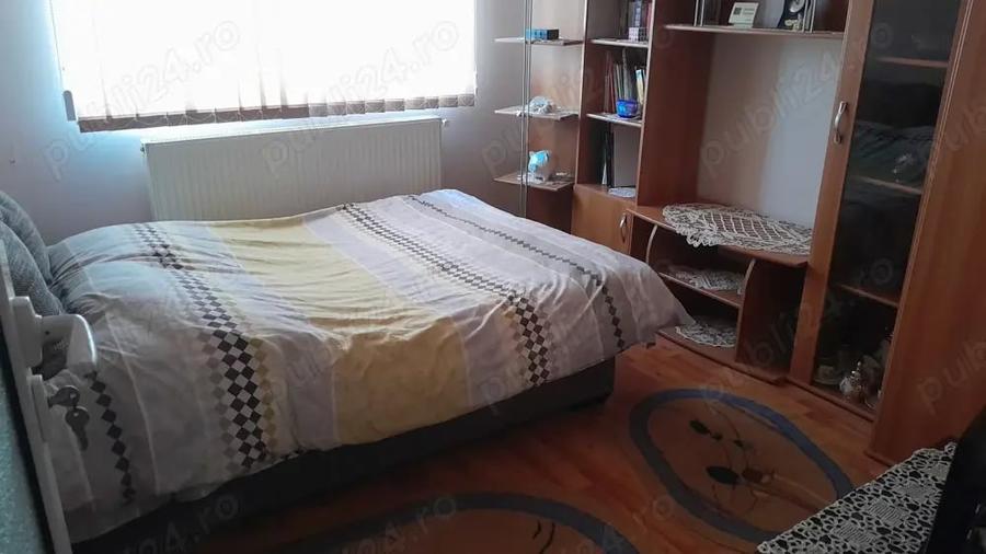 Apartament cu 2 camere semidecomandat în Ineu