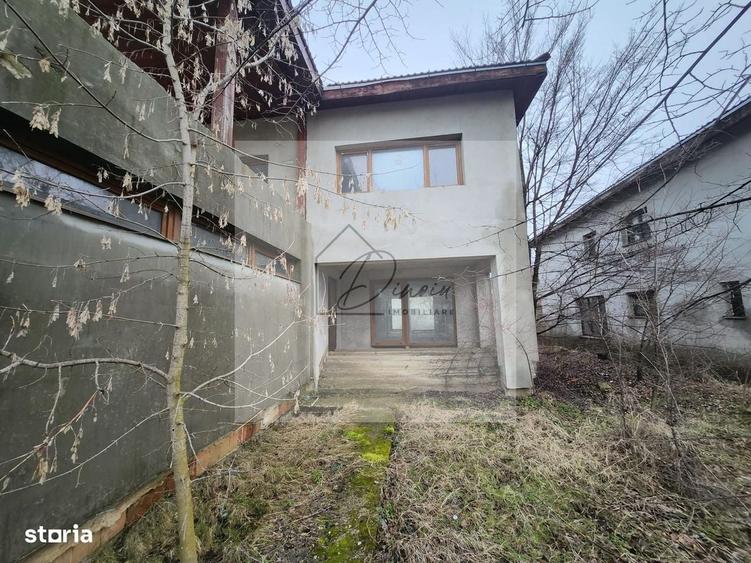 Casă cu 4 camere în Pipera