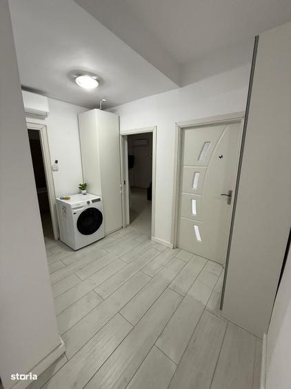 Garsonieră decomandată în Roșu