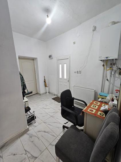 Casă individuală cu 2 camere cu Teren 196 Mp în Dâmbovița