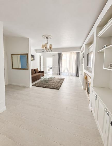 Apartament cu 3 camere semidecomandat, mobilat în Aviației