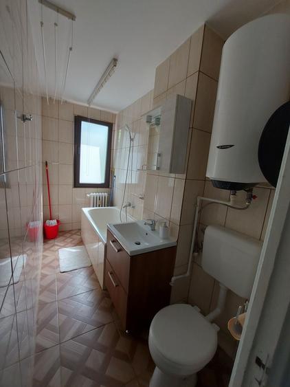 Garsonieră decomandată în Drumul Taberei
