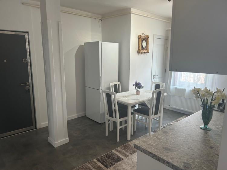 Apartament cu 2 camere decomandat în Tudor
