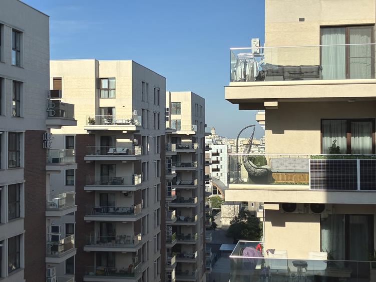 Apartament cu 4 camere decomandat, mobilat în Drumul Taberei