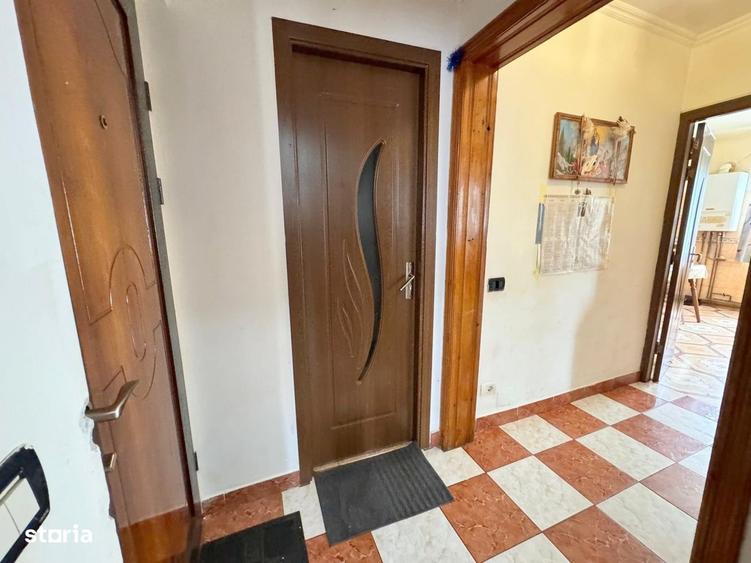 Apartament cu 2 camere decomandat în Republicii