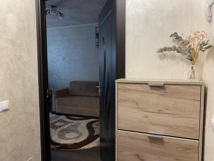 Garsonieră decomandată, mobilată în Galata