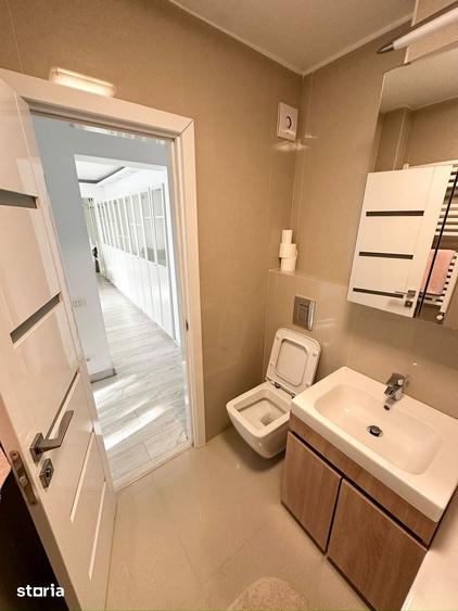 Apartament cu 3 camere semidecomandat în Drumul Taberei