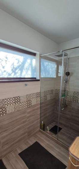 Apartament cu 2 camere semidecomandat, mobilat în Berceni