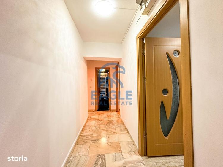 Apartament cu 2 camere decomandat în Far