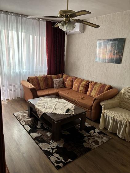 Apartament cu 3 camere semidecomandat în Șagului