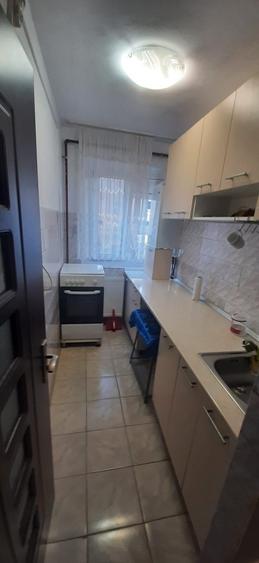 Apartament cu 2 camere semidecomandat în Micro 6