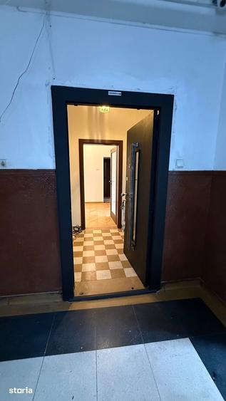 Apartament cu 3 camere în Eminescu