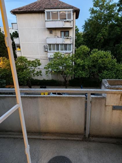 Apartament cu 2 camere semidecomandat în Odobescu
