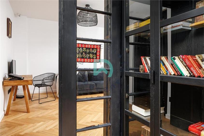 Apartament cu 4 camere decomandat în Centrul Istoric