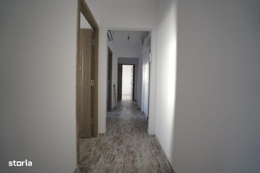 Proprietar Vand Apartament Cu 3 Camere,Zona Sagului,55 Mp,2 Bai - 3