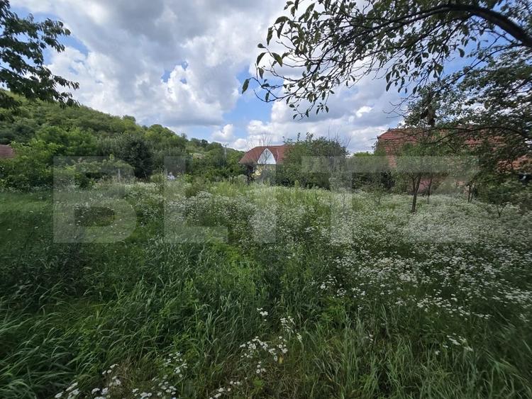 Casă cu Teren 719 Mp în Chinari