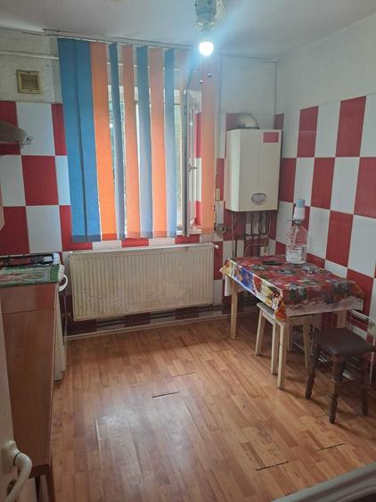 Garsonieră decomandată în Micro 9