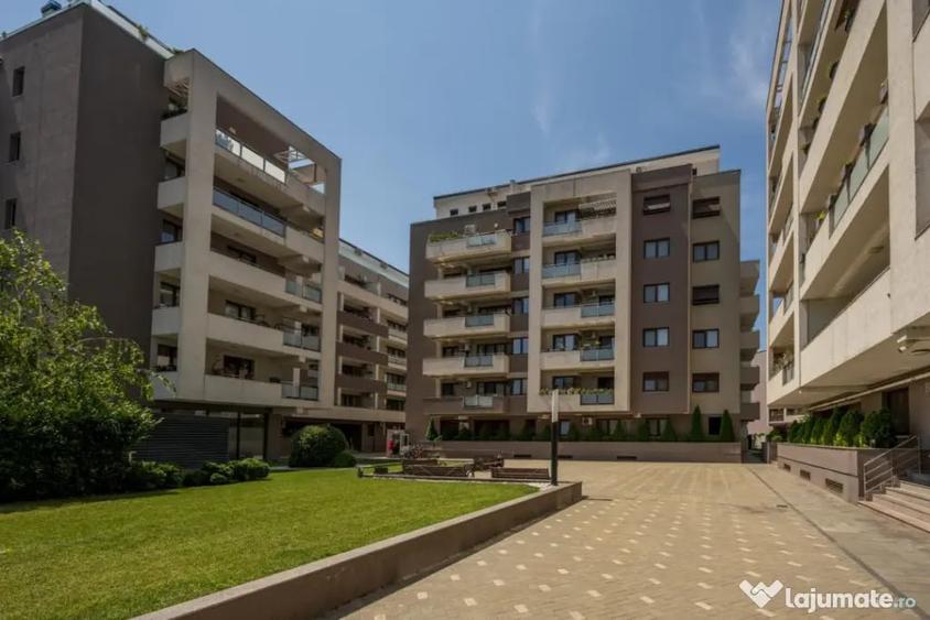 Apartament cu 3 camere semidecomandat în Unirii