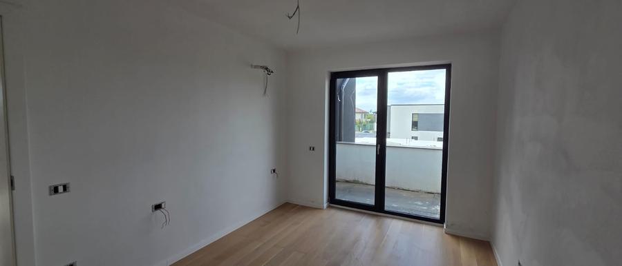 Casă individuală cu 5 camere cu Teren 500 Mp în Sânpetru