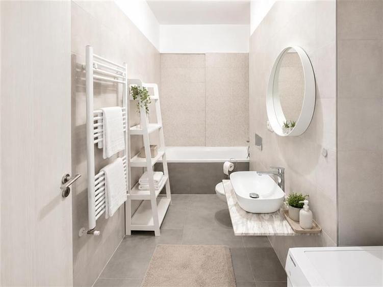 Apartament cu 2 camere decomandat în Tractorul