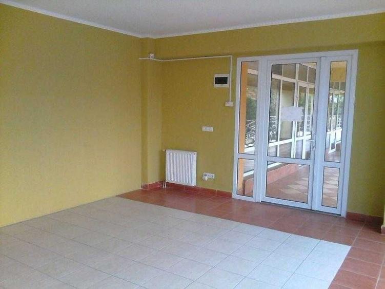 Spațiu comercial, de 92 mp, în Iosia