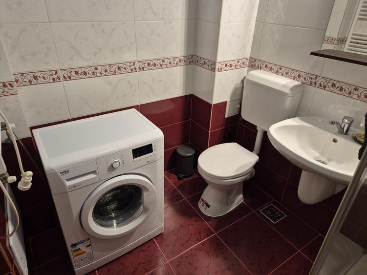 Apartament cu 2 camere decomandat în Calea Romanului