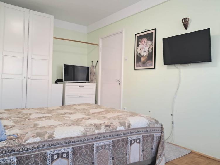Apartament cu 2 camere decomandat în Cedonia