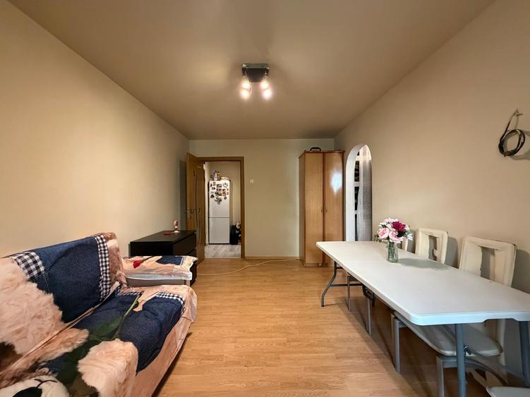 Apartament cu 2 camere semidecomandat în Vitan