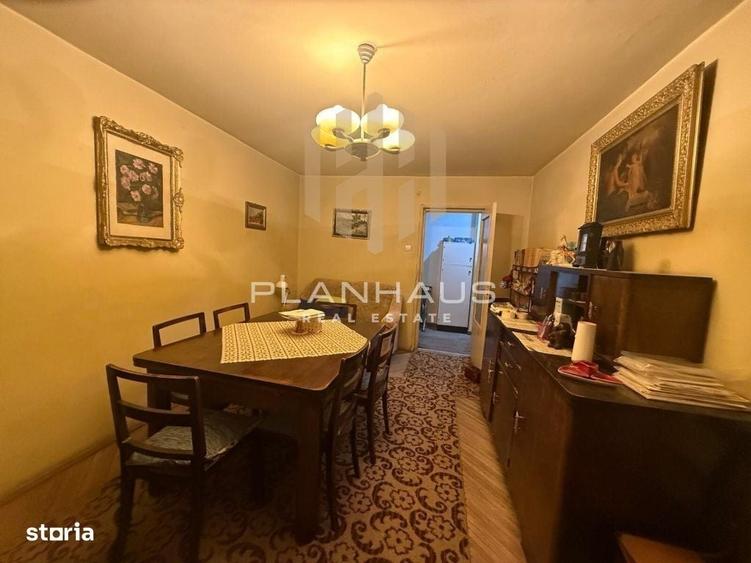 Apartament cu 4 camere decomandat în Central