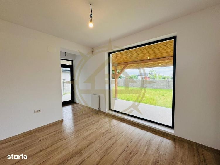 Casă cu 4 camere în Central