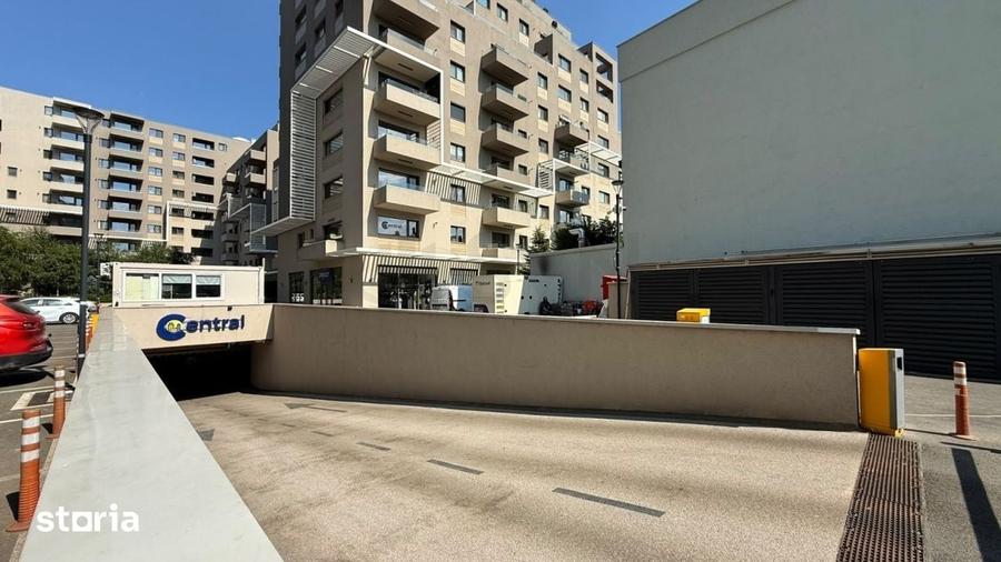 Apartament cu 3 camere decomandat în Ștefan cel Mare