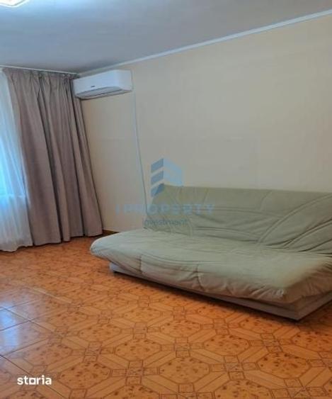 Apartament cu 3 camere decomandat în Nerva Traian