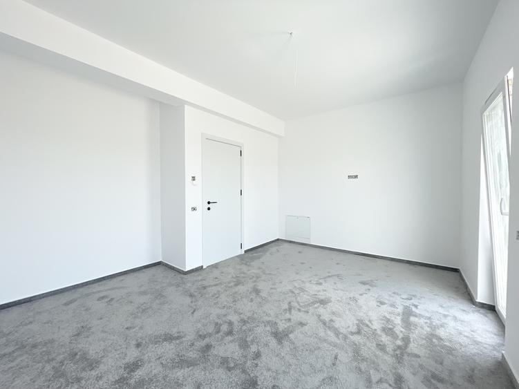 Duplex cu 3 camere cu Teren 330 Mp în Moșnița Veche
