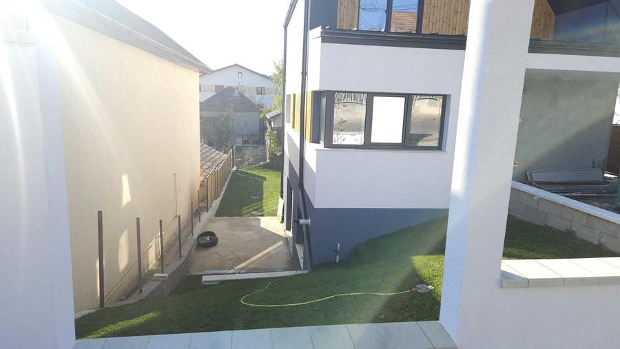 Casă cu 4 camere cu Teren 164 Mp în Dâmbul Rotund