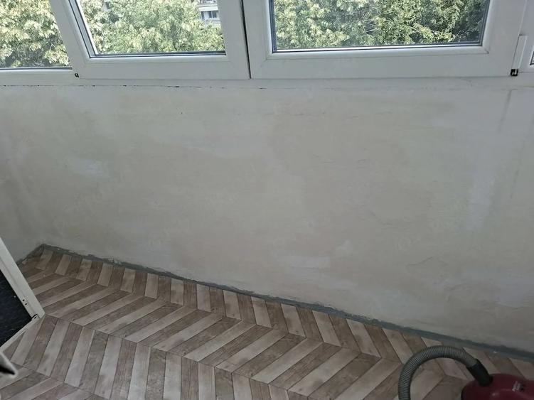 Apartament cu 3 camere semidecomandat în Podgoria