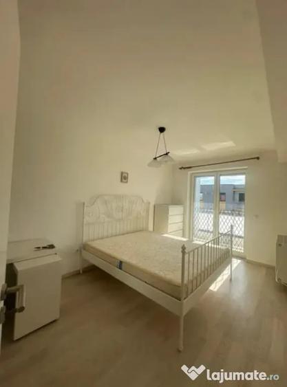 Apartament cu 3 camere decomandat în Avantgarden