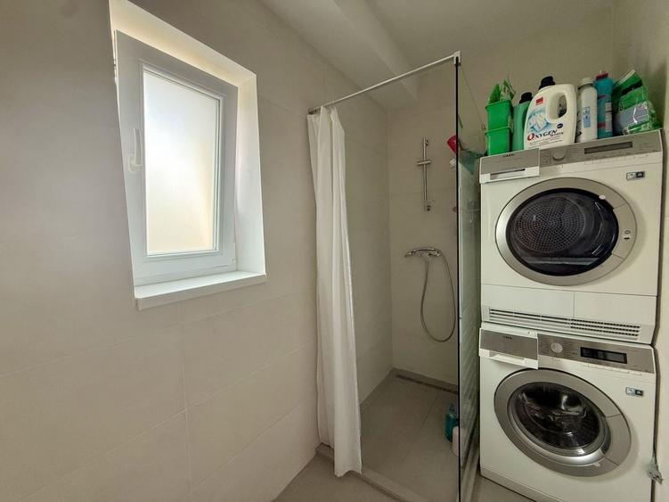 Duplex cu 5 camere cu Canalizare în Pipera