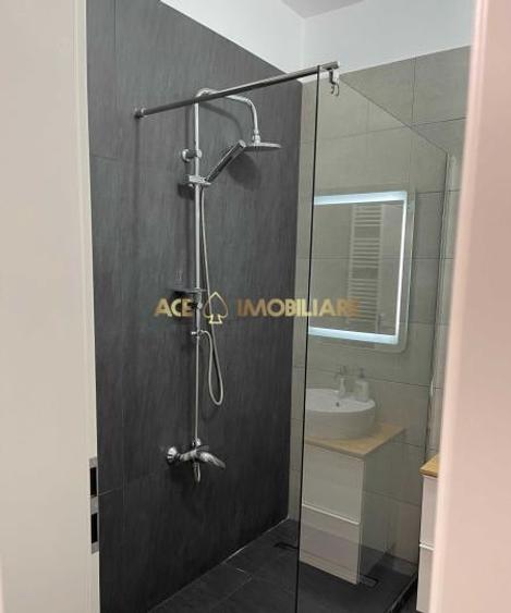 Apartament cu 2 camere decomandat, mobilat în Politehnica
