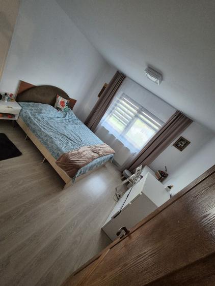 Apartament cu 4 camere decomandat în Ghermănești