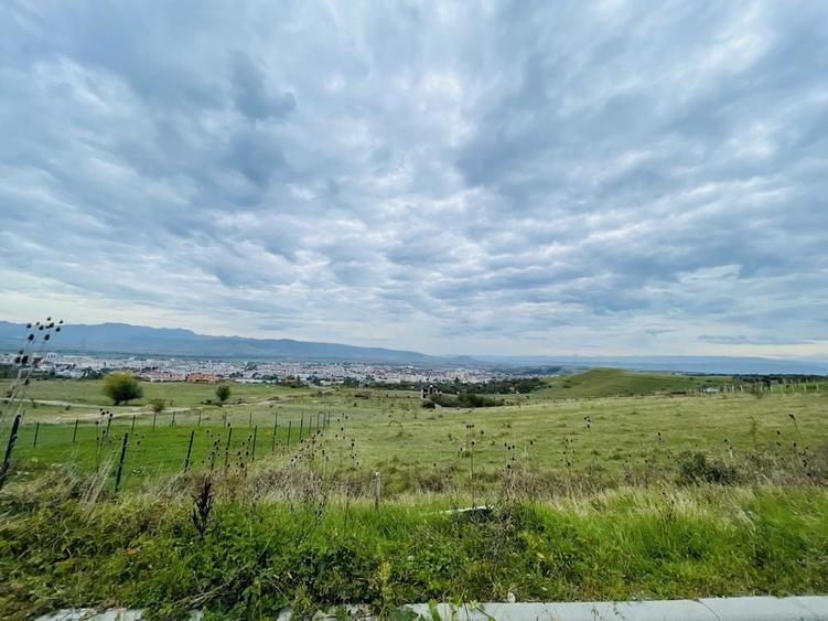 Teren de 482 mp, în Călugareni